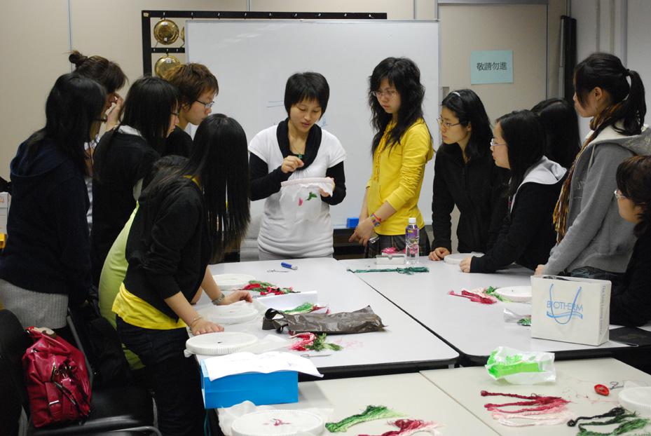 顧曉賢女士與城市大學學生